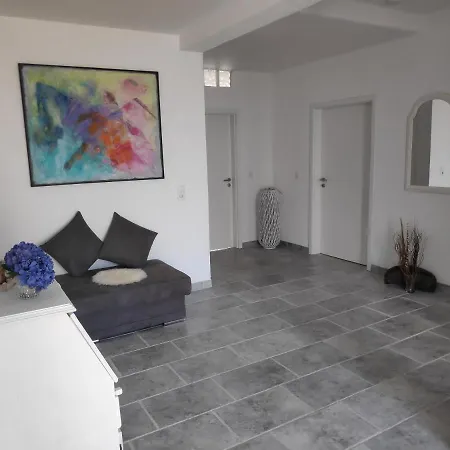 Ferienhaus Sarah Bungalow Zum Wohlfühlen Сasa de vacaciones Vinningen